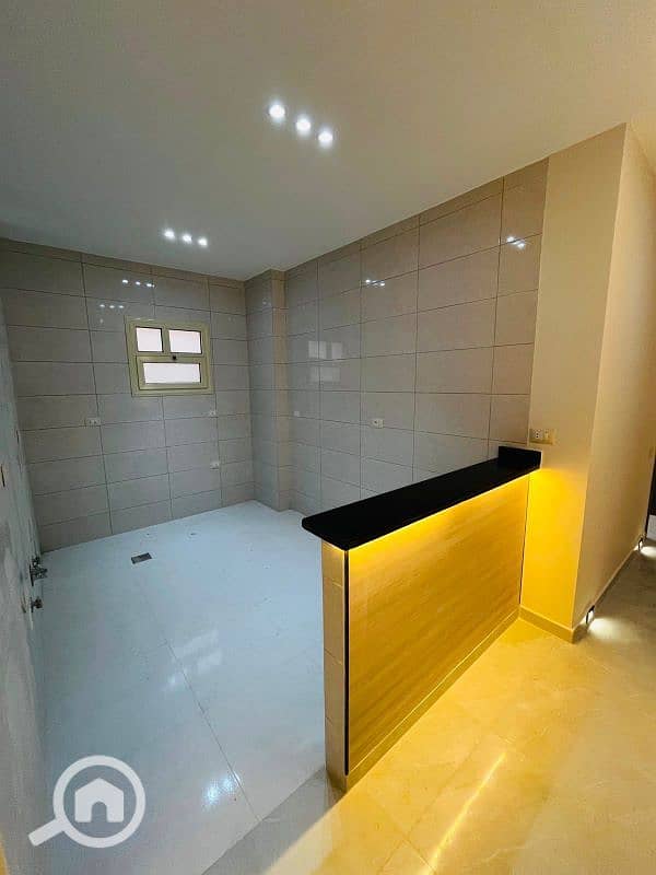 5 9676d43d-ae50-488b-add6-9ddb00798224. jpg