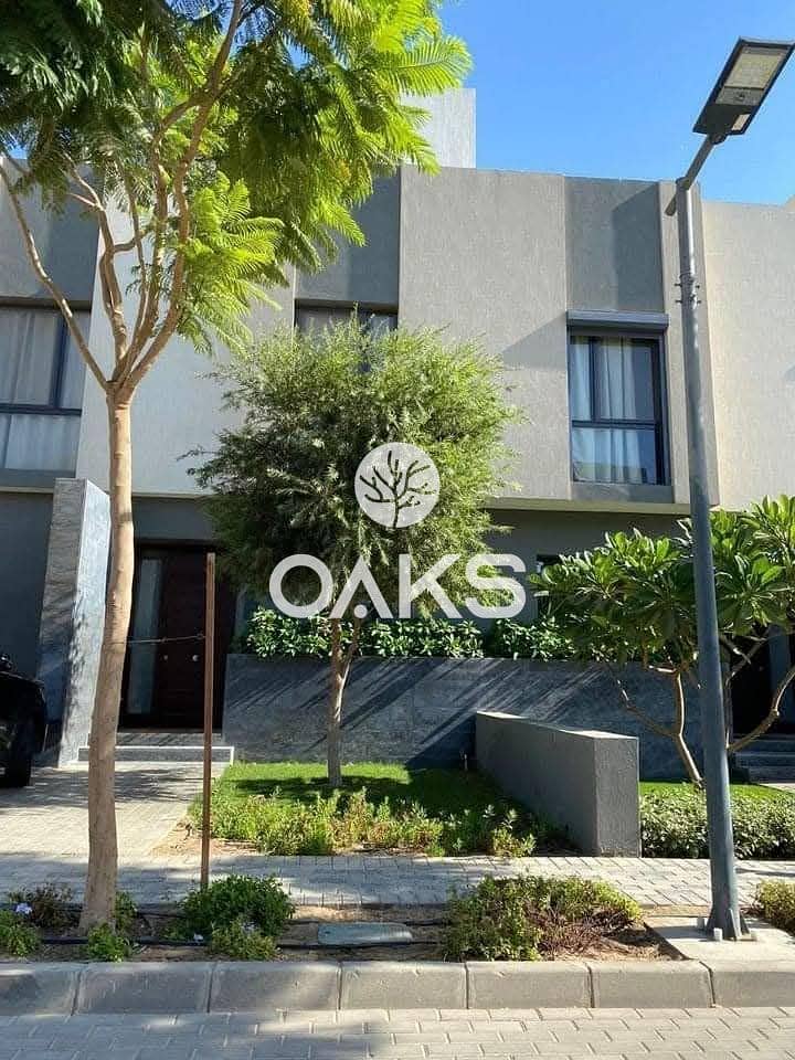 Villa for Sale in the Heart of New Cairo – Directly on South 90 Street and minutes from AUC - Więcej
