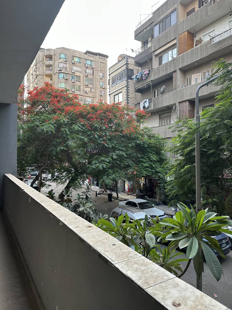 شقه للبيع فى المهندسين فى شارع الفرات شقه للبيع فى المهندسين فى شارع الفرات