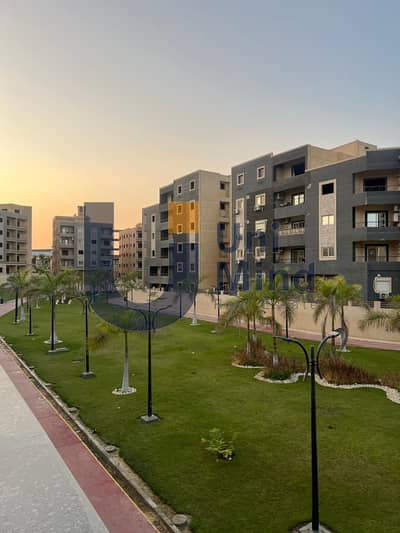 3 Bedroom Flat for Sale in New Cairo, Cairo - a5707731-095b-458b-8f0c-e8fc97afb9fd. jpg 3 Bedroom Flat for Sale in New Cairo, Cairo - a5707731-095b-458b-8f0c-e8fc97afb9fd. jpg