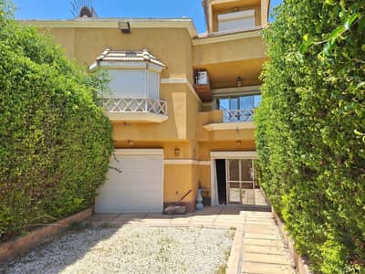 5 Bedroom Townhouse for Sale in Sheikh Zayed, Giza - 1. jpeg 5 Bedroom Townhouse for Sale in Sheikh Zayed, Giza - 1. jpeg