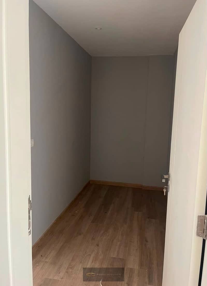 12 4 (4). png