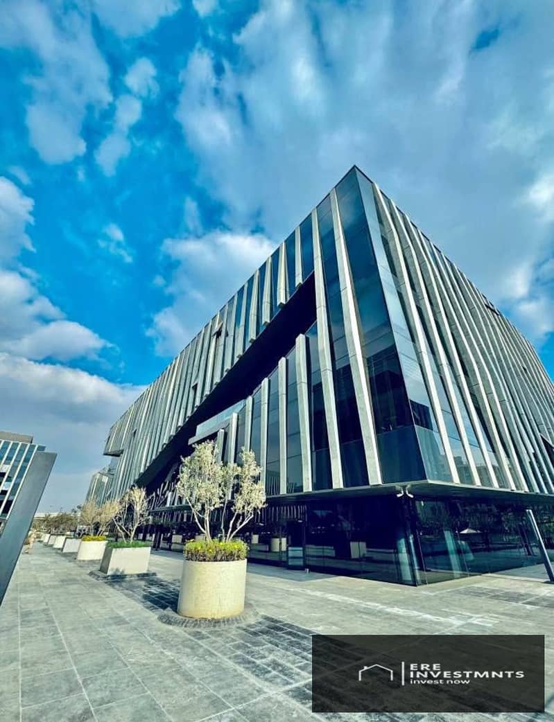 Administrative Office 140m, ready to deliver for sale in Sodic Eastown EDNC New Cairo - Widok 6