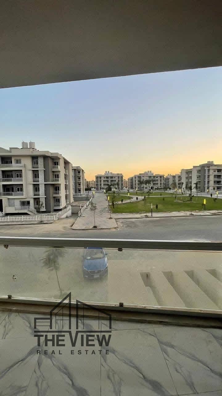 Prime Marine-Eastern 167m Semi-Finished 2nd Floor Apartment for Sale Next to Mall, Gate & Services - Al-Khamayel Compound - Ansicht 4