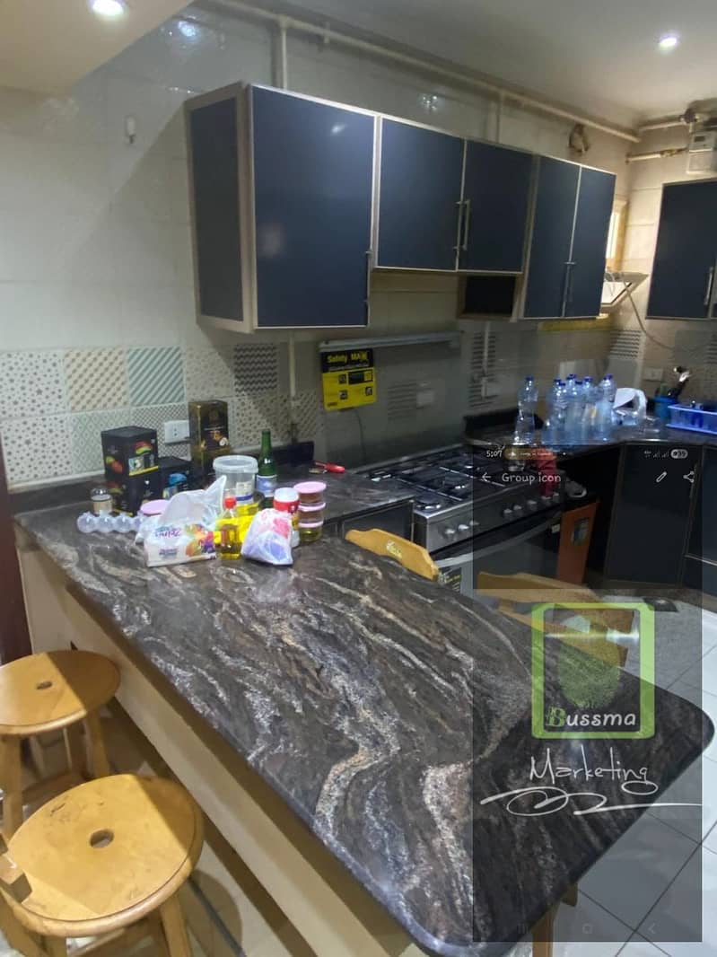 Furnished and air-conditioned apartment for rent at a bargain price in the Seventh District, Sheikh Zayed, annual contract. - Widok 6