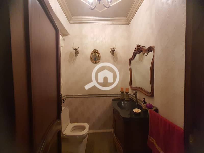 The Most Luxurious Penthouse for Sale with a Garden View and an Elevator in Al Yasmin 4 - Widok 6