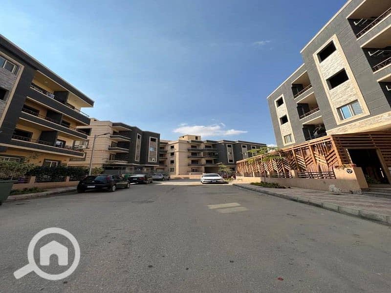 Apartment overlooking the club and water features in sephora - Widok 6