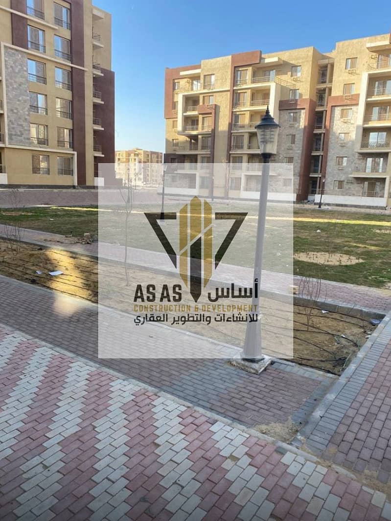 Apartment for sale in the Dar Misr Compound in Al-Andalus, next to Janna, the American University, Mivida, and South Teseen. - Ansicht 2