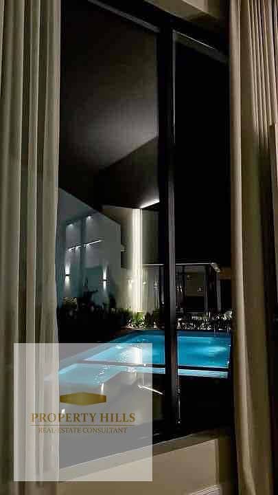 With the old price, a private villa with no down payment in the compound of Violand Skep Villas only, at the highest level next to the American University, available for installment. - Fler