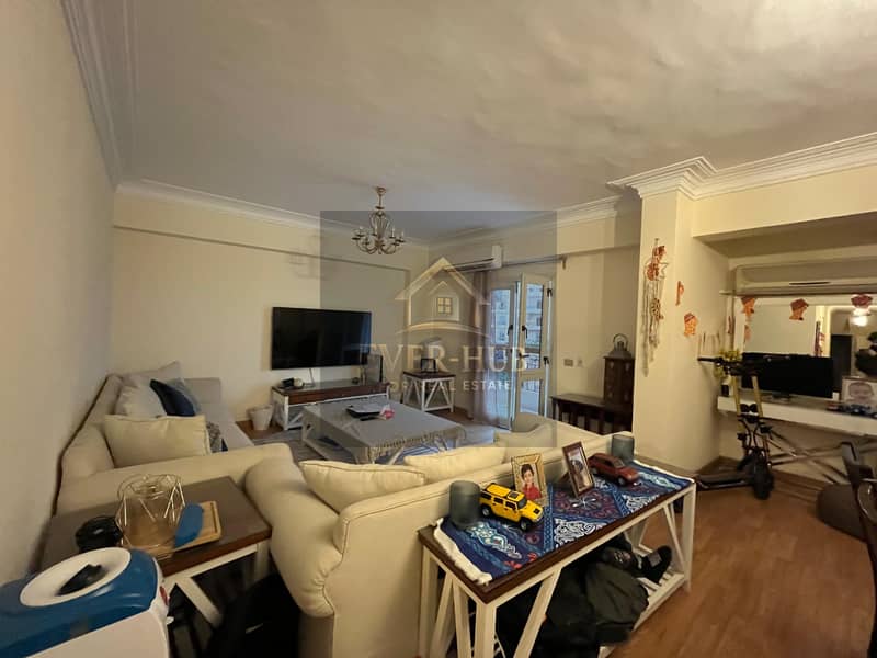 opportunity to buy a 170 sqm apartment in Beverly Hills Compound, Phase 2, next to Allegria. It features 3 bed an elevator, and is priced at 7 million - Widok 2
