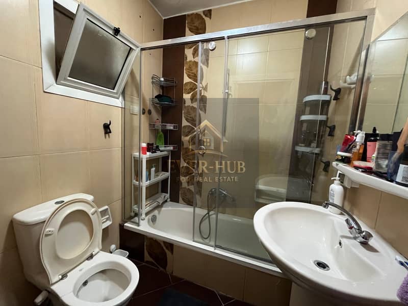 opportunity to buy a 170 sqm apartment in Beverly Hills Compound, Phase 2, next to Allegria. It features 3 bed an elevator, and is priced at 7 million - Więcej