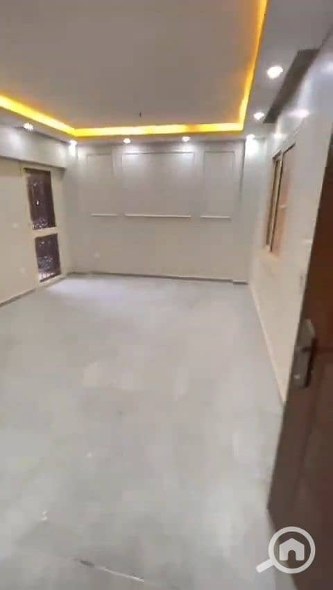 Apartment for sale ground floor with garden in Italian Square Compound Hadayeq October - Ansicht 2