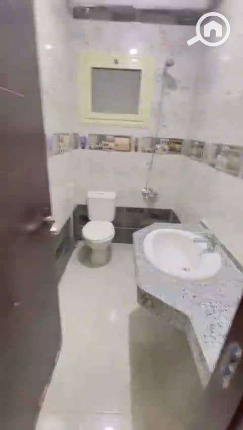 Apartment for sale ground floor with garden in Italian Square Compound Hadayeq October - Ansicht 4