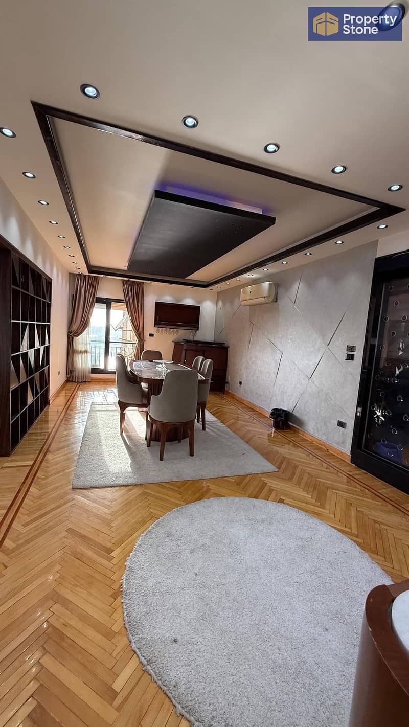 Apartment for sale – direct view of the Nile in front of cafes and restaurants on the Corniche of Maadi - Więcej