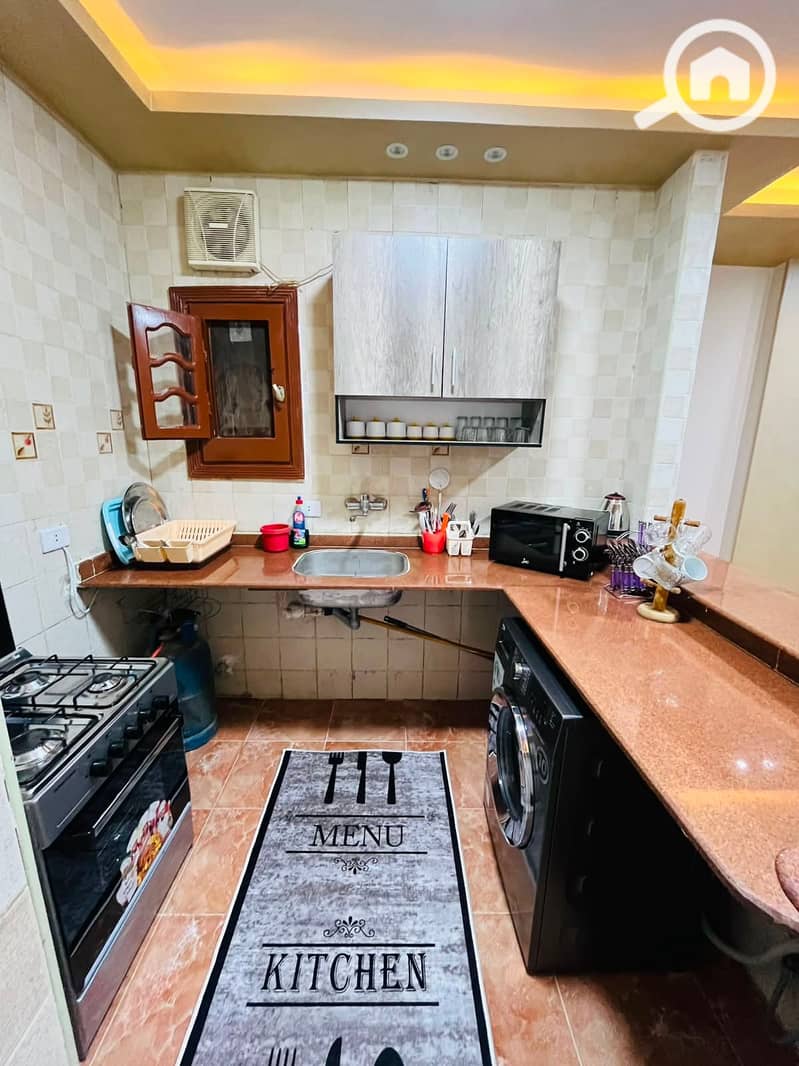 A rental apartment in the best location in the second neighborhood. Just steps from Al-Hosari Mosque! If you are looking for upscale housing, proximity to services, and complete comfort... this apartment is designed specifically for you! The strategic location (heart of services): Second Neighborhood - First District: a very vibrant and exceptional location. – pohled 6