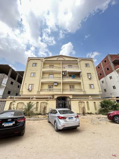 3 Bedroom Roof for Sale in 10th of Ramadan, Sharqia - امتلك دور كامل (رووف) 880 متر ثانى نمرة من الشارع الرئيسى الحى اليونان 3 Bedroom Roof for Sale in 10th of Ramadan, Sharqia - امتلك دور كامل (رووف) 880 متر ثانى نمرة من الشارع الرئيسى الحى اليونان
