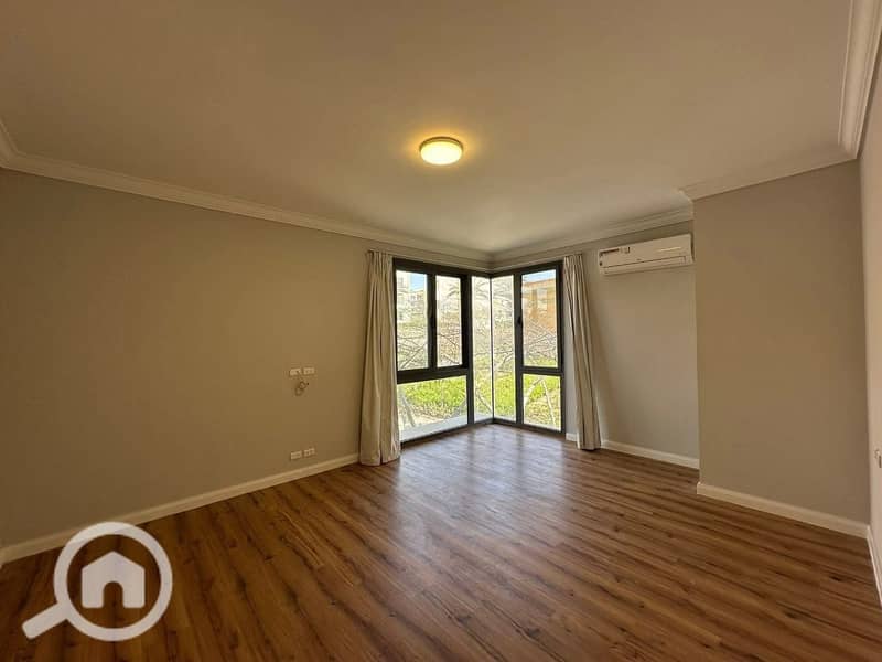 fully finished apartment ready to move for sale prime location in the estates sodic - Ansicht 2