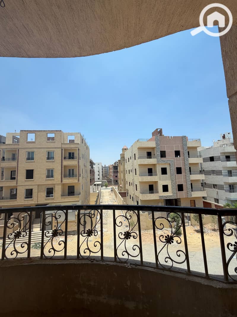 Touristic Area A, Hadayek October, near Fayoum Road, Wahat Road, the Touristic Promenade, the Green River, and all major services and transportatio - Ansicht 6