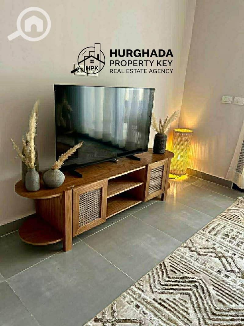 Fully Furnished 2-Bedroom Apartment with Private Garden in Makadi Heights-Hurghada - Ansicht 6