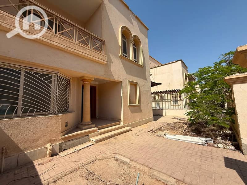 townhouse in Greens Compound, Sheikh Zayed - Mehr