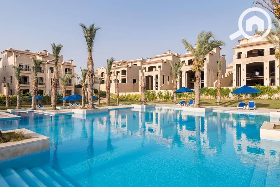 Ready-to-move-in villa in Al Shorouk, in La Vista Patio, 5 minutes from Cairo International Airport - View 3