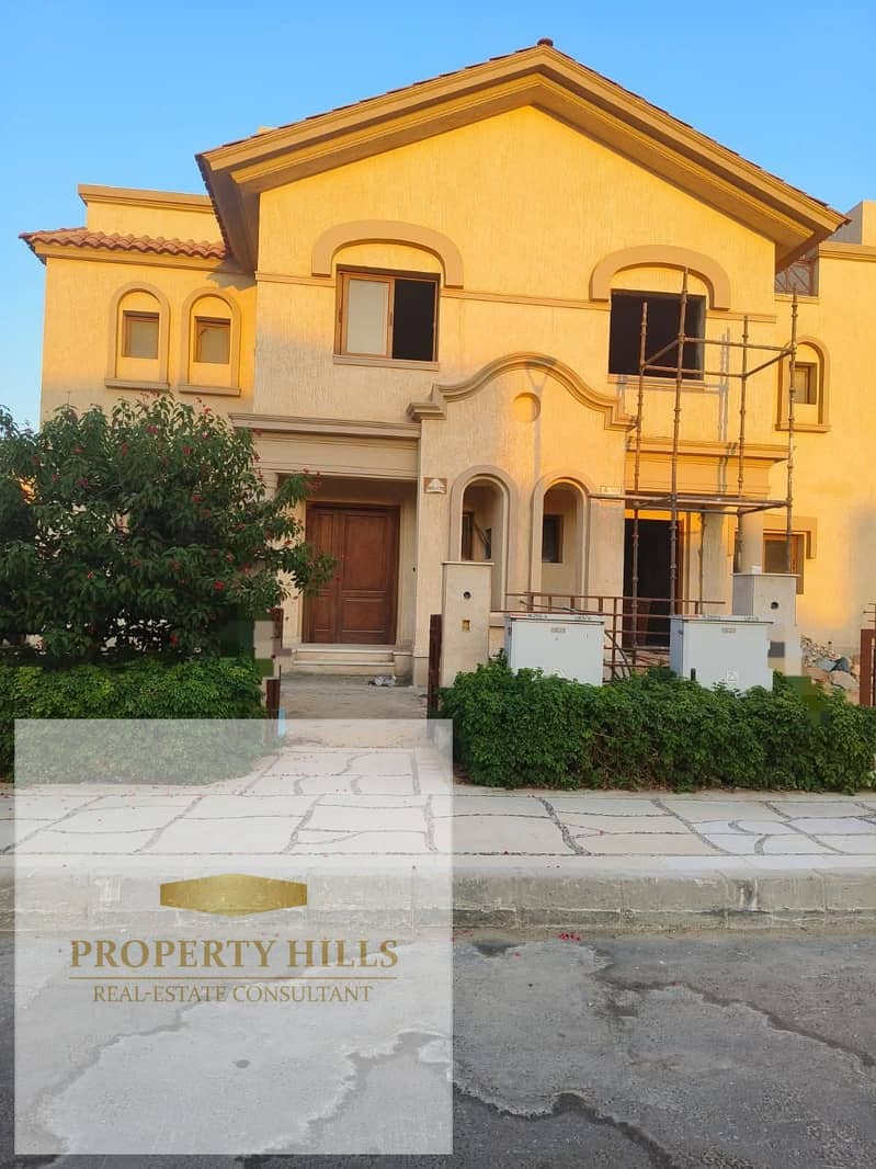 corner townhouse for sale in mostakbali city near to madinty and AUC- 50% cash discount - Ansicht 2