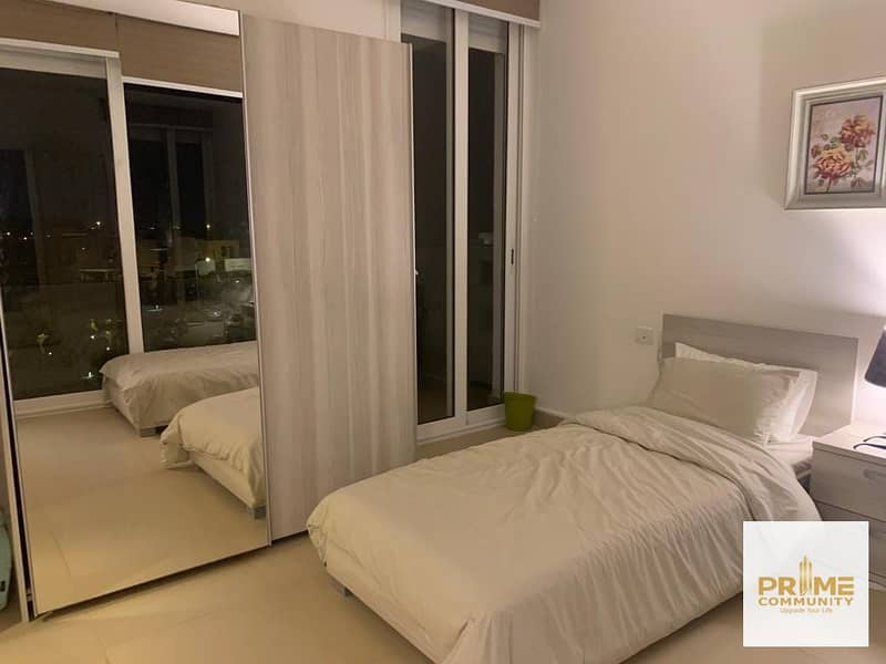 Twin house fully furnished with kitchen and A/Cs contains 5 bedrooms for rent in prime location in Mena garden city 6 October – pohled 4