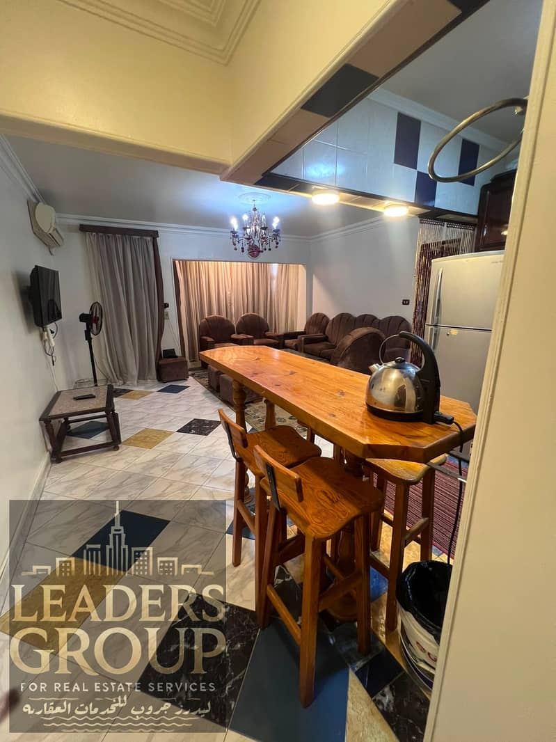 Furnished apartment for rent in Sheraton, Sayyid Zakariya Street, area: 120 square meters, first floor – front-facing, prime location close to all services and near the airport and New Cairo. - Widok 4