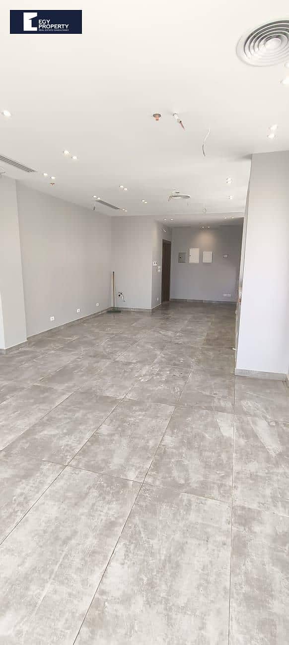 Fully Finished Office for Rent in District 5 New Cairo with 55 sqm – pohled 2