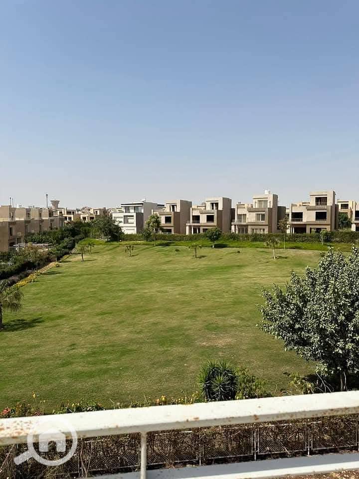 Ready to Move town house villa in Golf Extension Palm Hills Sheikh Zayed next to New Giza and City View near Arkan Plaza and Hyper One - Mehr