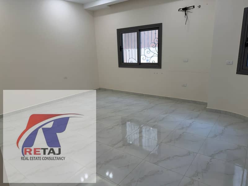 Apartment for rent, 220 square meters, in a villa area in New Cairo, raised ground floor with a private garden. New lease, super deluxe finishing, in - Widok 5