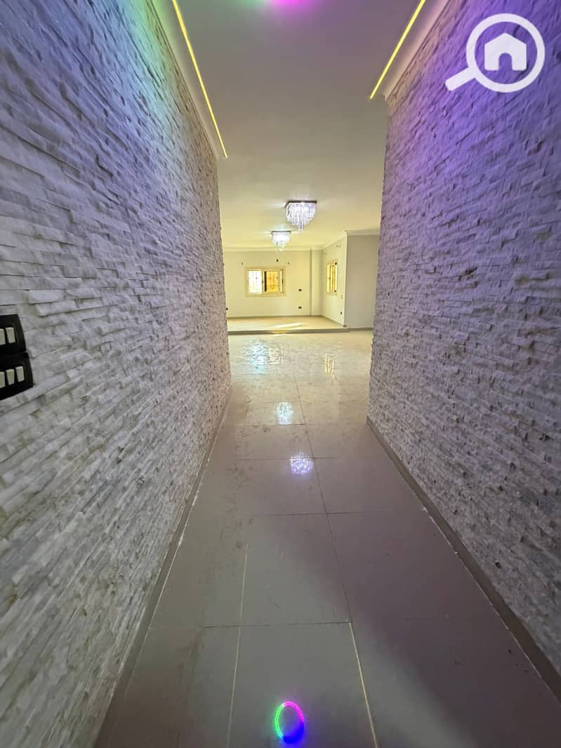 For sale a special apartment in the Sixteenth District – Sheikh Zayed - Vista 5