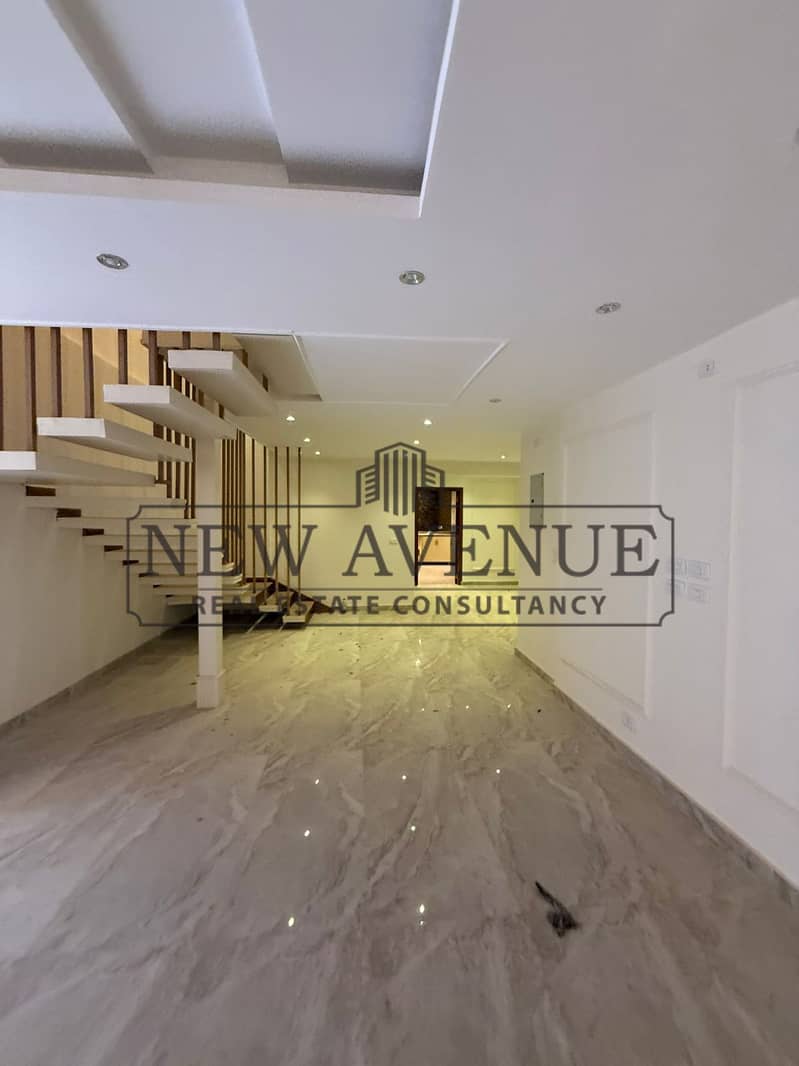 ground duplex fully finished ready to move prime location in al banafseg villat new cairo - Ansicht 5