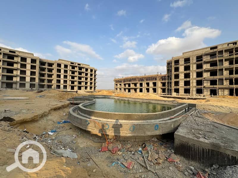 Premuim Fully Finished Apartment Overlooking the Lagoon for Sale with Installments Over 10 Years in Sheikh Zayed - Näkymä 3