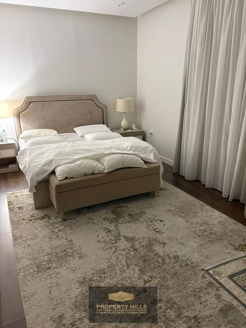 For sale, a 230 sqm apartment in a compound on Al Bustan main street, ultra super lux finished. - View 4