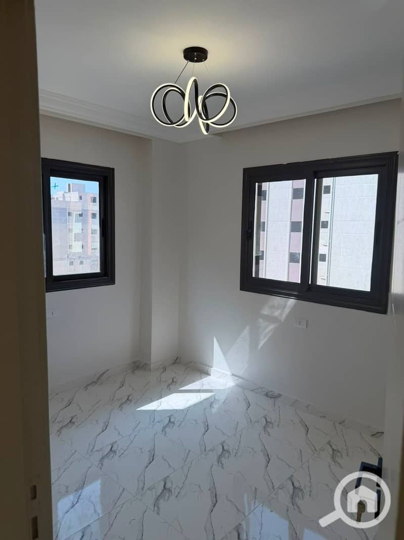 Apartment for rent next to the Italian Quarter, modern finishes, air-conditioned, first occupancy, 85m - Więcej