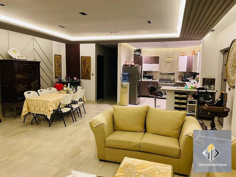 Apartment for sale on a main street, low ground floor with a private entrance and garden, next to the Beverly Hills compound, ready for living. - Ansicht 3