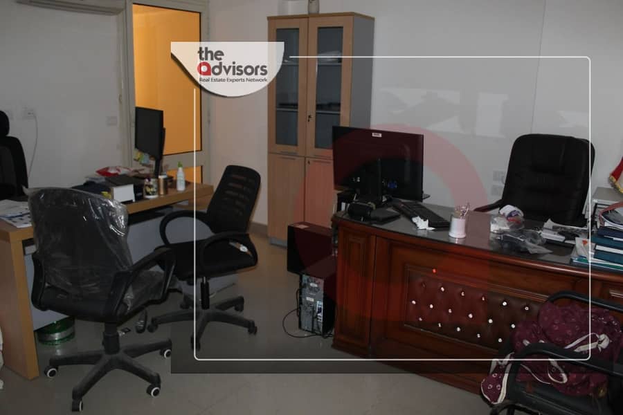 Office with 5 rooms for rent - Main 14 May Street - In front of the club - Vista 6
