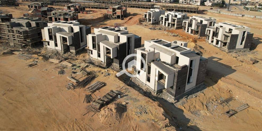 Villa for sale, 3 floors, close delivery on Dahshur direct connection and steps away from Mall of Egypt. - Mehr