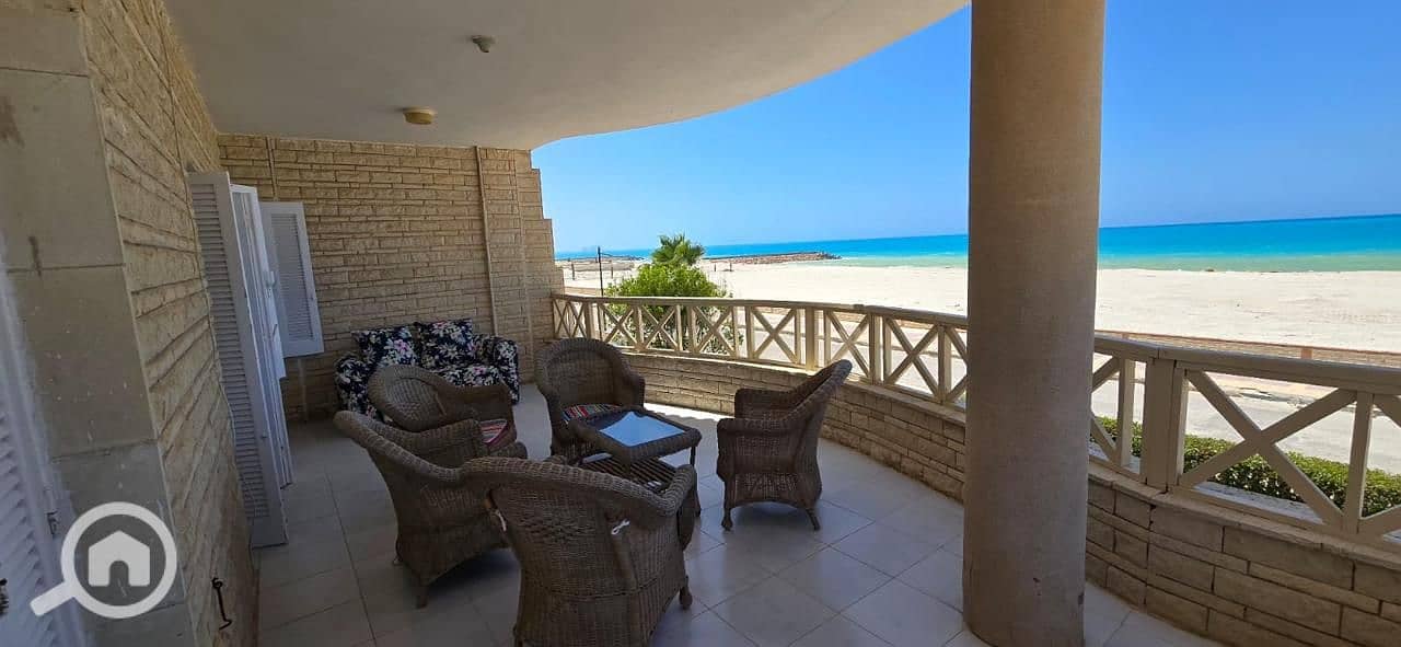 First-row beach chalet in Lotus Village, North Coast, km 91 - Ansicht 2