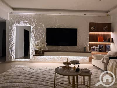 3 Bedroom Flat for Sale in New Cairo, Cairo - Owner direct sale in Golden Square 3 Bedroom Flat for Sale in New Cairo, Cairo - Owner direct sale in Golden Square