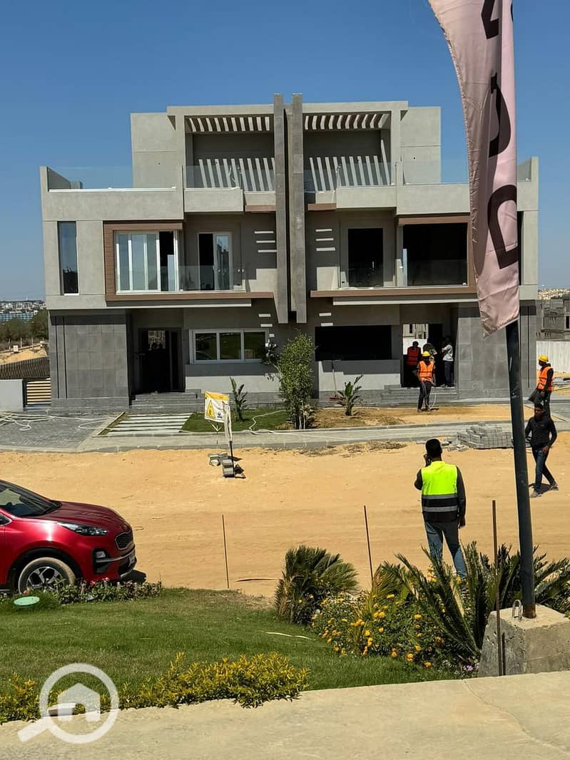 Twin house in dunes for sale minutes from Beverly Hills Sodic and Sphinx Airport - Widok 4