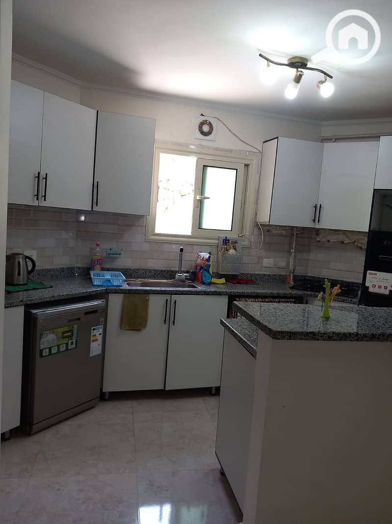 Villa for rent in New Cairo – within Al Nakheel Compound Available furnished or unfurnished in a prime location with complete privacy - Więcej