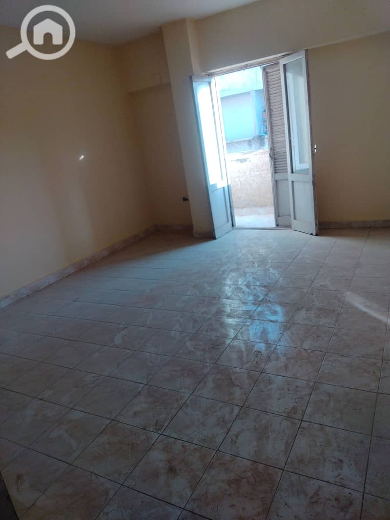 Apartment for rent: one room, a living room, a bathroom, and a kitchen in District 3, neighborhood 1. - Widok 2