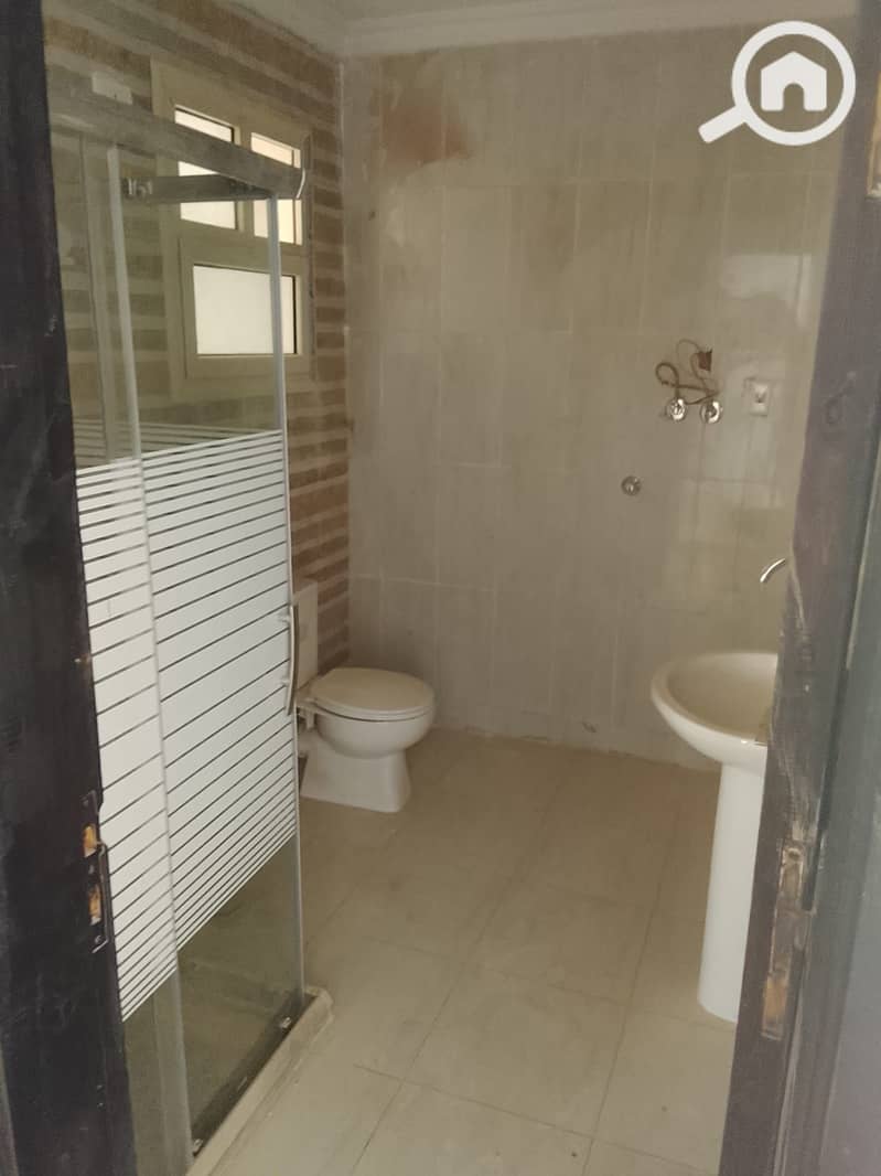 Apartment for sale in Janna Misr Compound, New Cairo, close to the American University and the 90th South Road and the New Sokhna Road. - Aanzicht 4