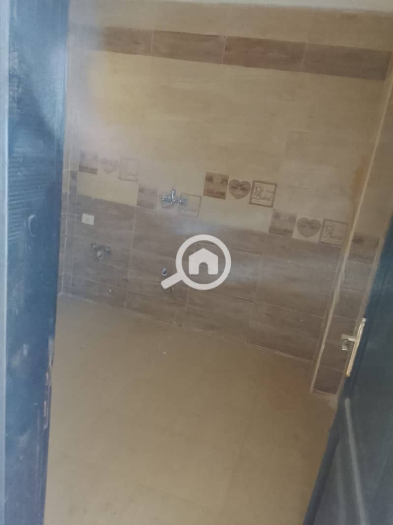 Apartment for sale in Janna Misr Compound, New Cairo, close to the American University and the 90th South Road and the New Sokhna Road. - Aanzicht 6