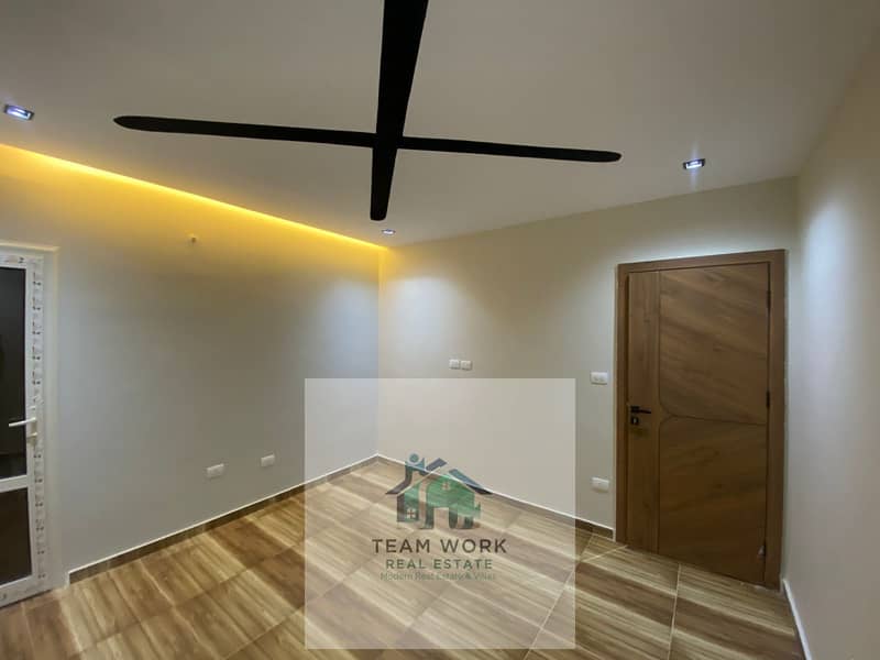 A fantastic apartment in a prime location and at a great price! A first-time occupancy, super deluxe, modern finishing, Sheikh Zayed, District 16 - Altro