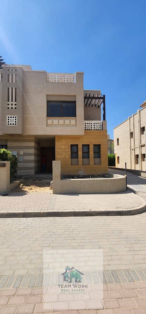 Twin house for sale next to Palm Hills, in the heart of the eastern expansions, Green 4 Prime compound, unobstructed location, at a very special price - Mehr