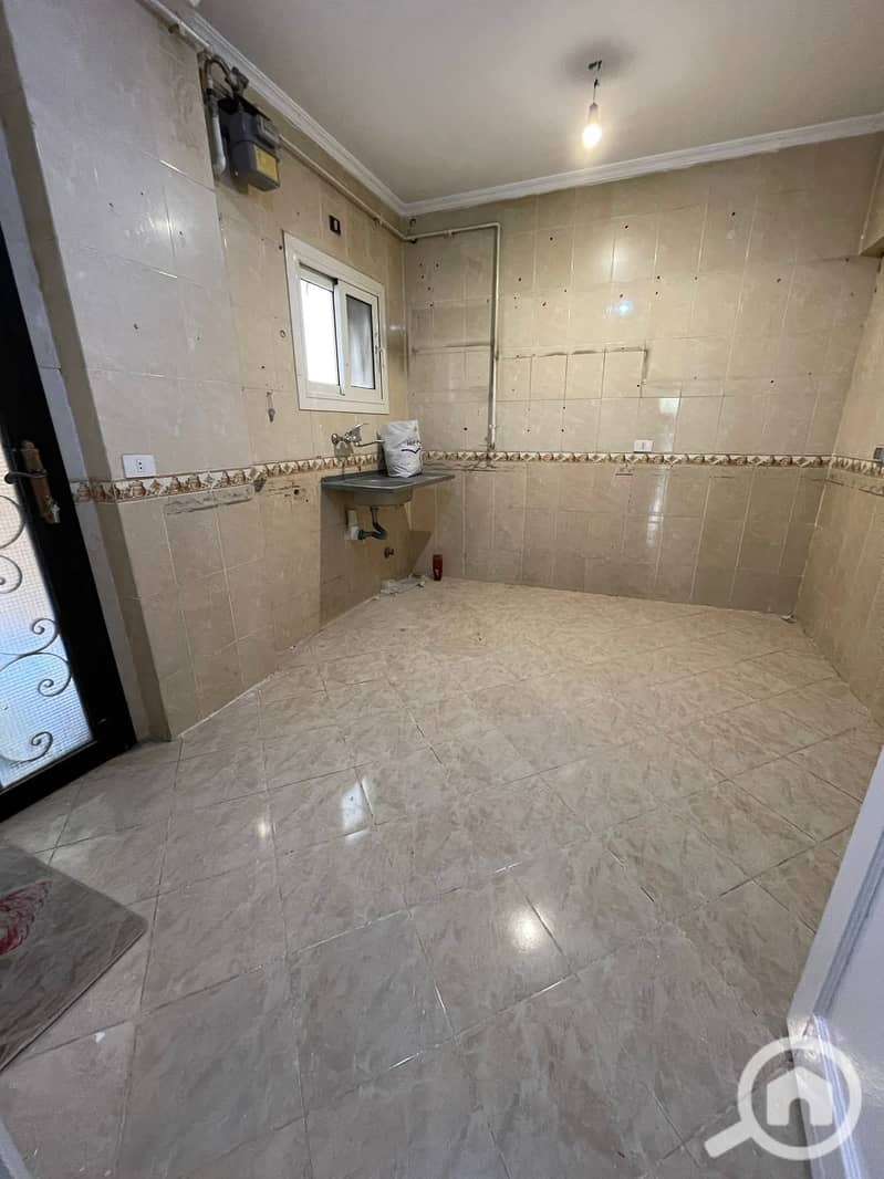 A distinctive apartment for rent in the most beautiful phases of Al-Rehab at a special price, broker directly from the owner. - Widok 3