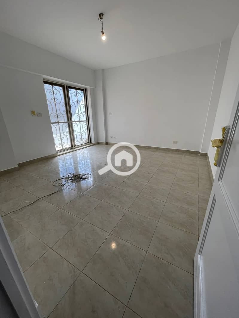 A distinctive apartment for rent in the most beautiful phases of Al-Rehab at a special price, broker directly from the owner. - Widok 4